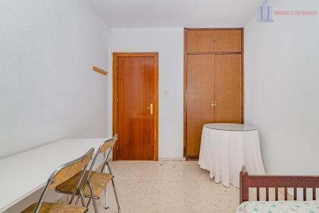 Venta de piso en Granada