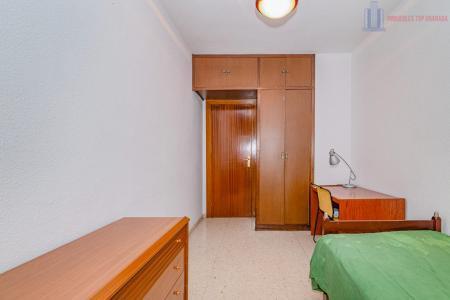 Venta de piso en Granada