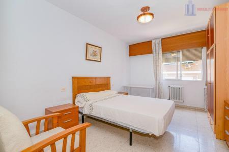 Venta de piso en Granada