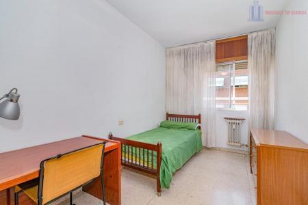 Venta de piso en Granada