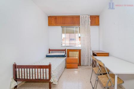 Venta de piso en Granada