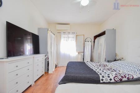 Venta de chalet en Huétor Vega