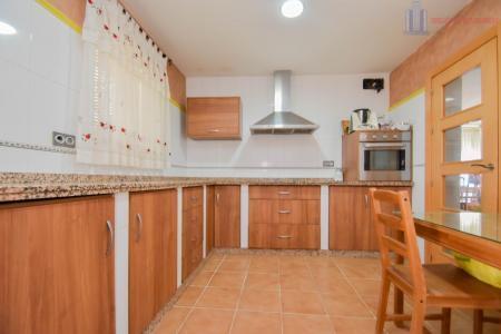 Venta de chalet en Huétor Vega