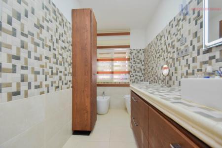 Venta de chalet en Huétor Vega