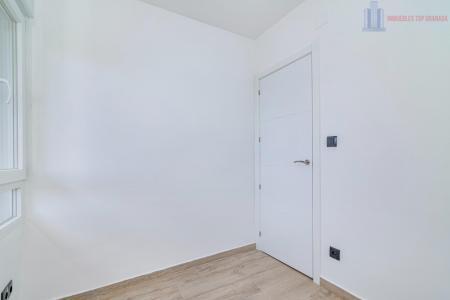 Venta de piso en Granada