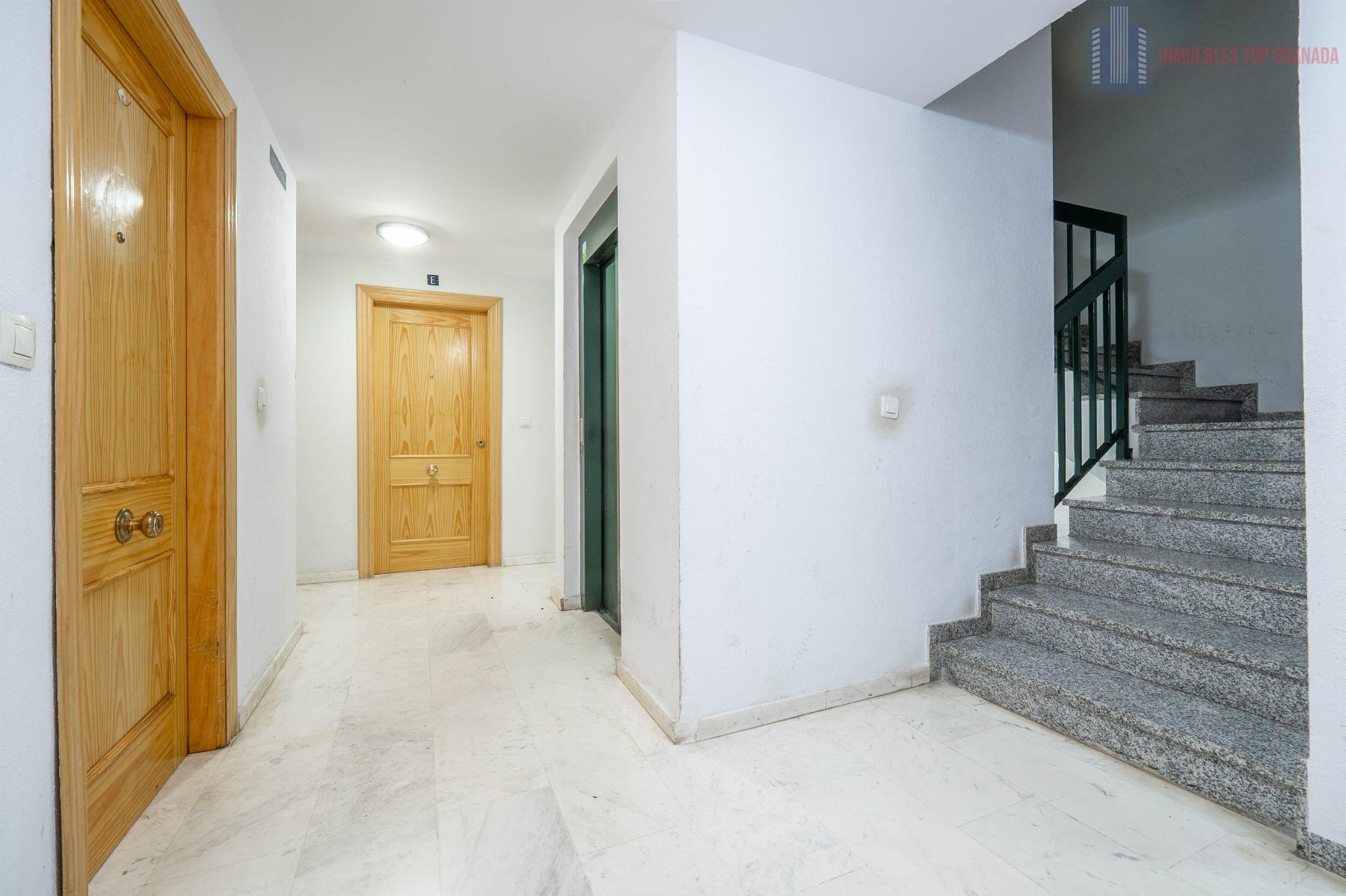 Venta de piso en Churriana de la Vega
