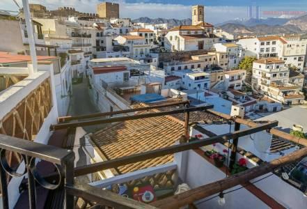 Venta de casa en Salobreña