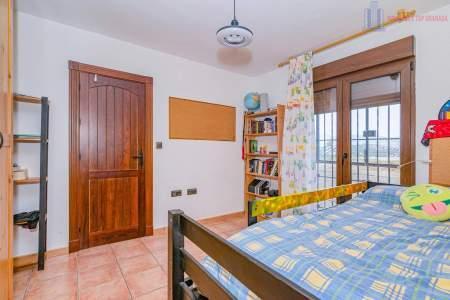 Venta de chalet en Alhendín