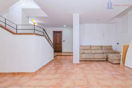 Venta de chalet en Alhendín