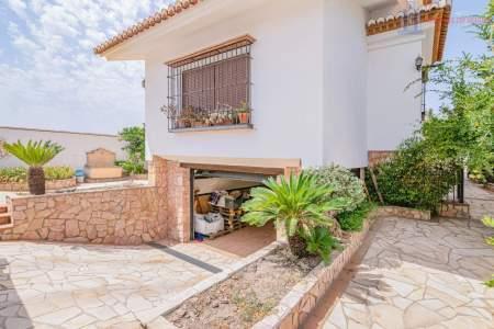 Venta de chalet en Alhendín