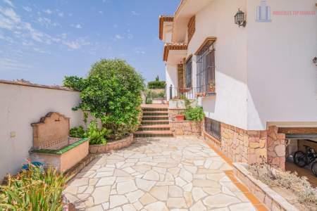 Venta de chalet en Alhendín