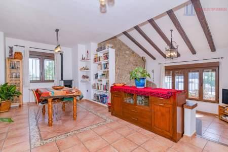 Venta de chalet en Alhendín