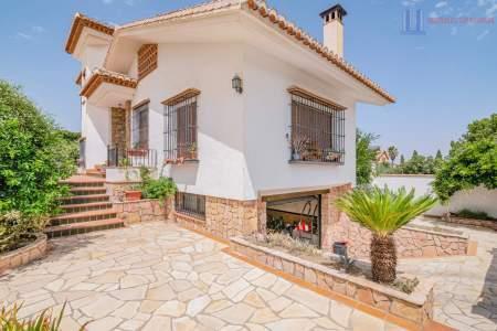 Venta de chalet en Alhendín