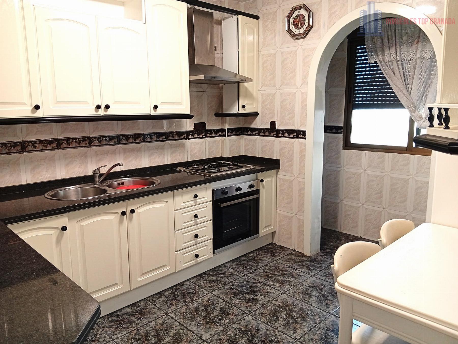 Venta de piso en Huétor Vega