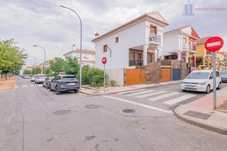 Venta de casa en Ambroz