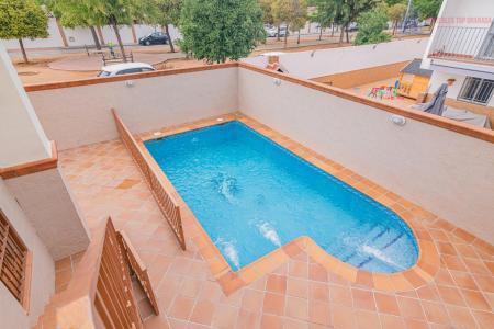 Venta de casa en Ambroz