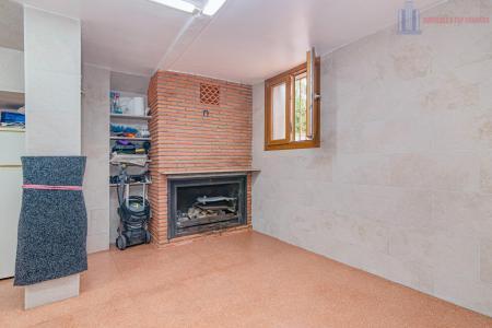 Venta de casa en Ambroz