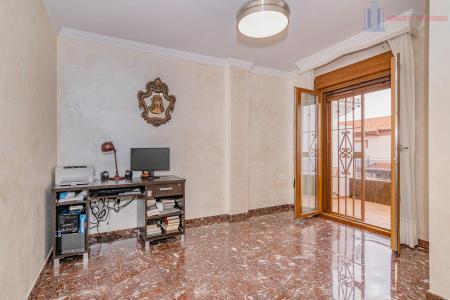 Venta de casa en Ambroz