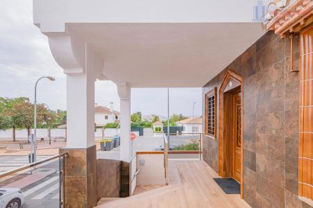 Venta de casa en Ambroz