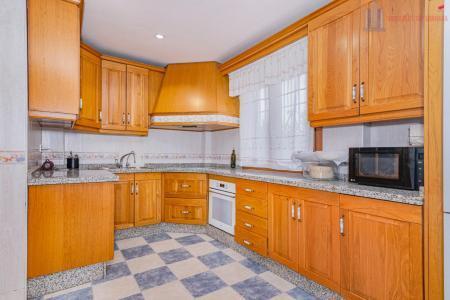Venta de casa en Ambroz