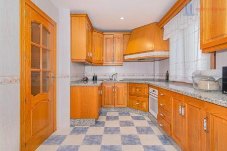 Venta de casa en Ambroz