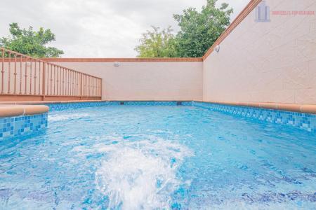 Venta de casa en Ambroz
