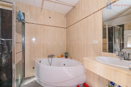 Venta de casa en Churriana de la Vega