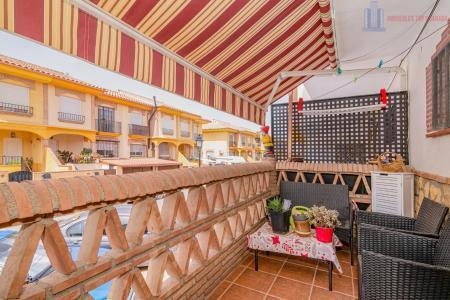 Venta de casa en Alhendín