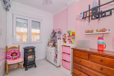Venta de casa en Alhendín