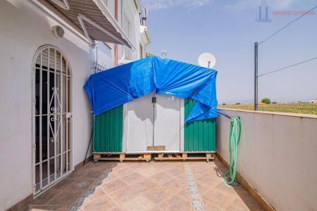 Venta de casa en Alhendín