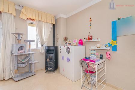 Venta de casa en Alhendín