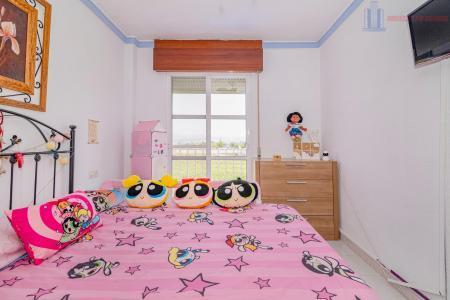 Venta de casa en Alhendín