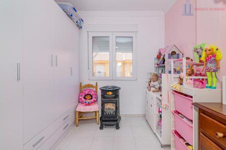 Venta de casa en Alhendín
