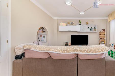 Venta de casa en Alhendín