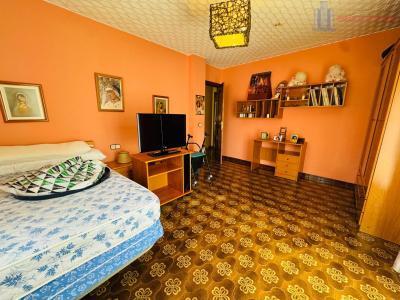 Venta de casa en Alhendín