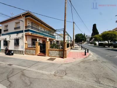Venta de casa en Alhendín