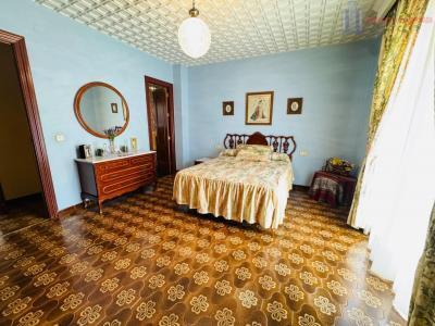 Venta de casa en Alhendín
