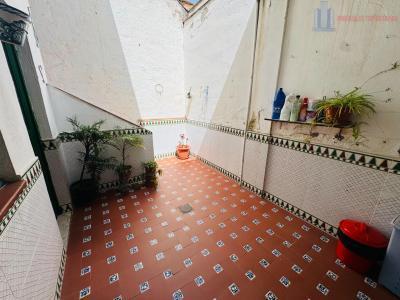 Venta de casa en Alhendín