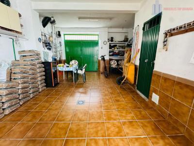 Venta de casa en Alhendín