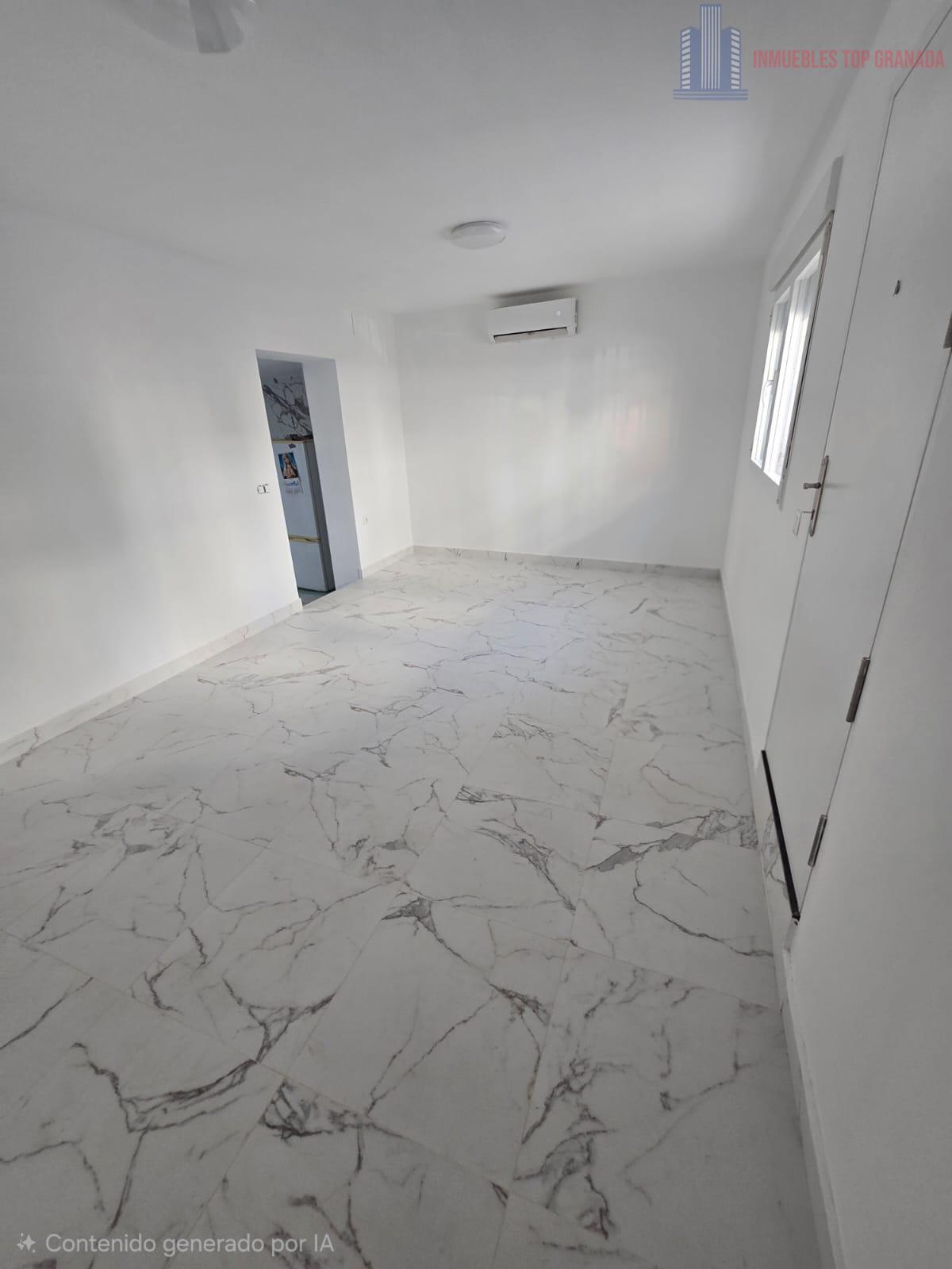 Venta de casa en La Zubia