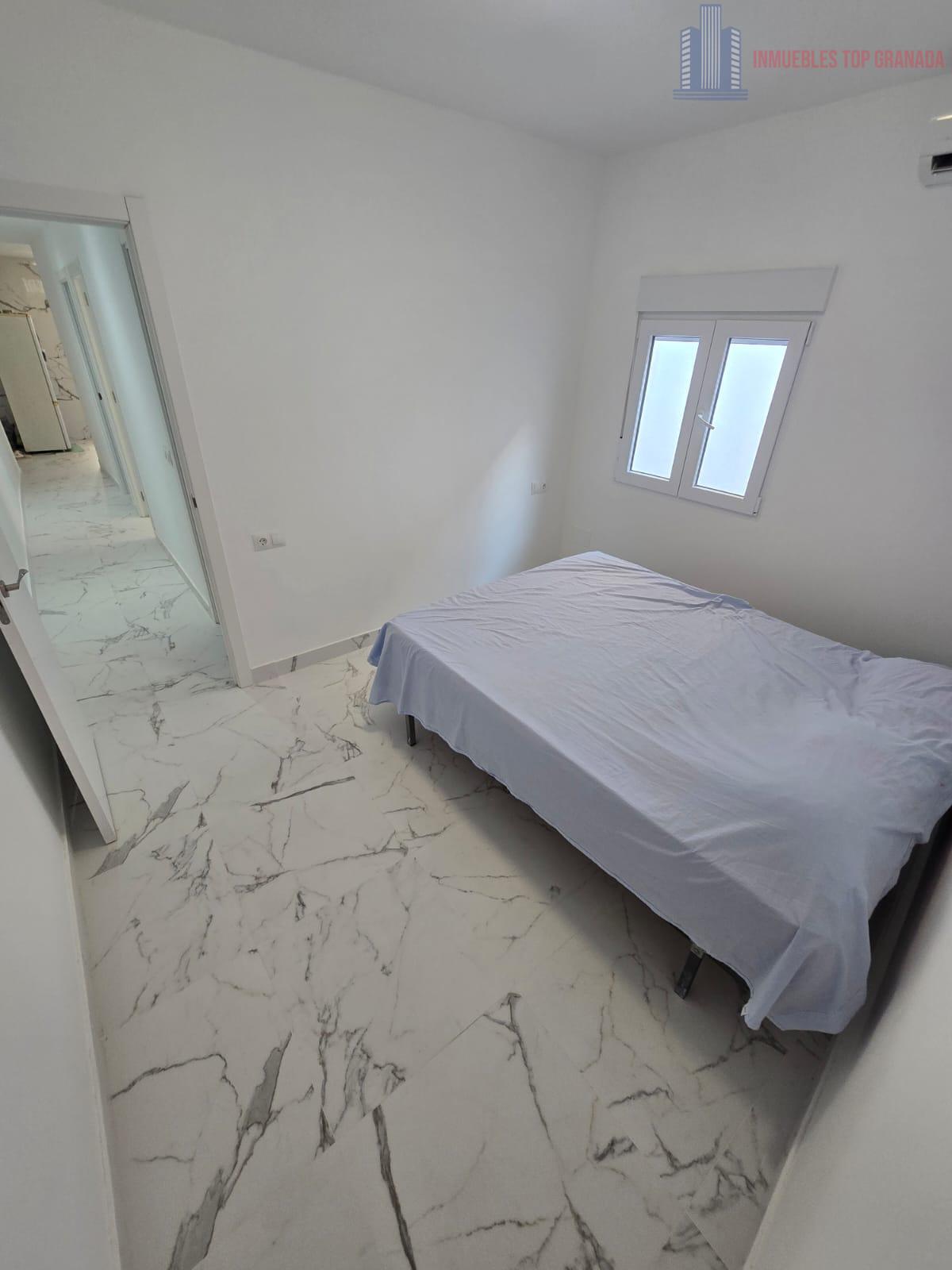 Venta de casa en La Zubia