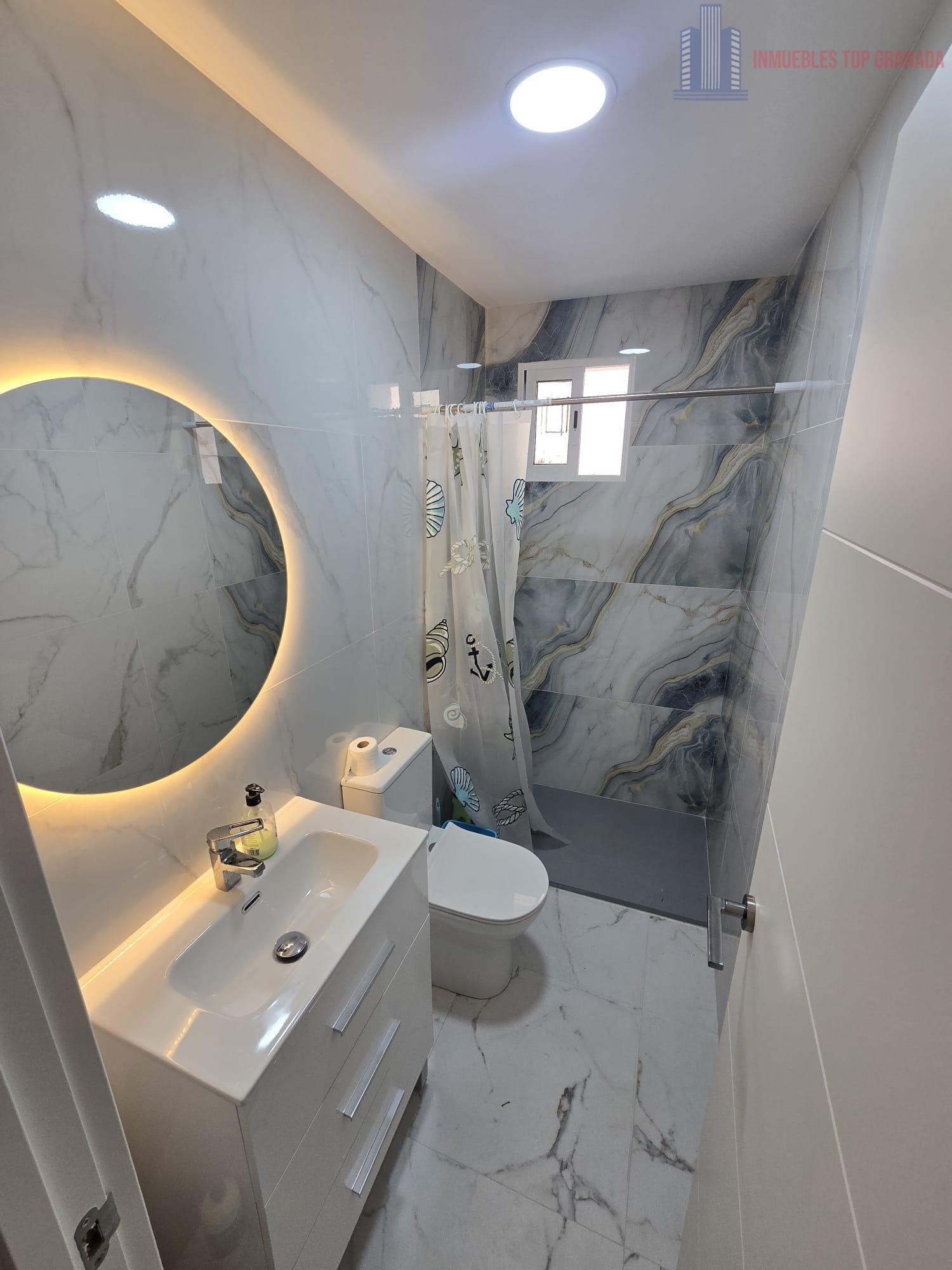 Venta de casa en La Zubia