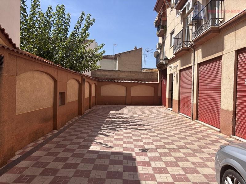 Venta de local en Albolote
