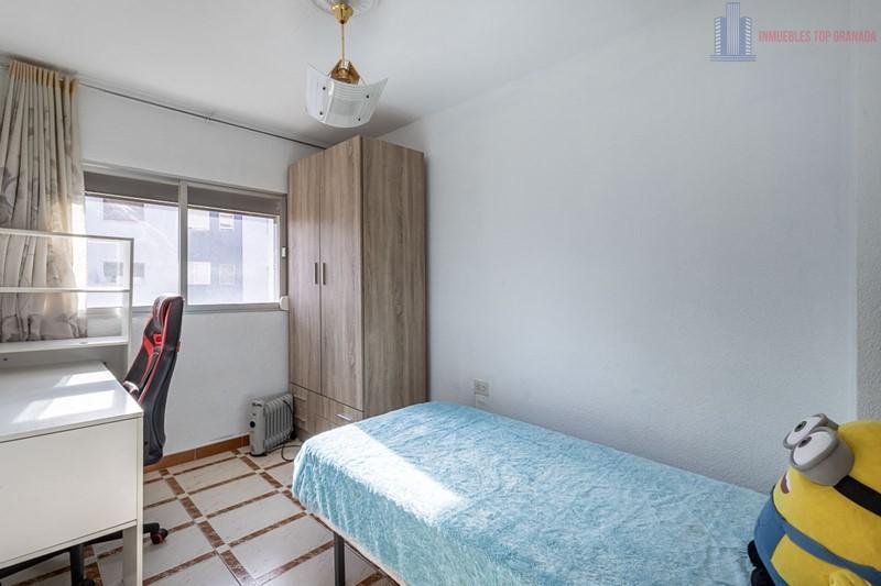 Venta de piso en Granada