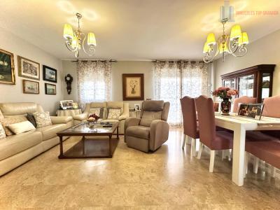 Venta de casa en Armilla