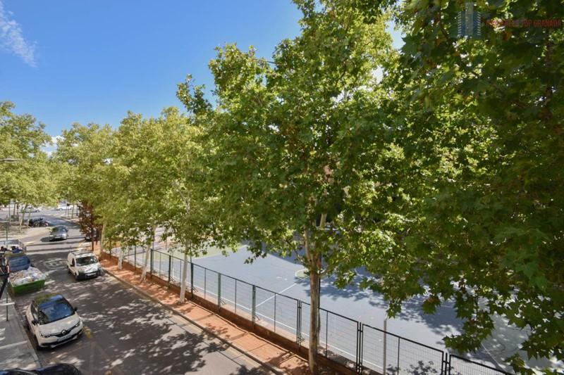 Venta de piso en Granada