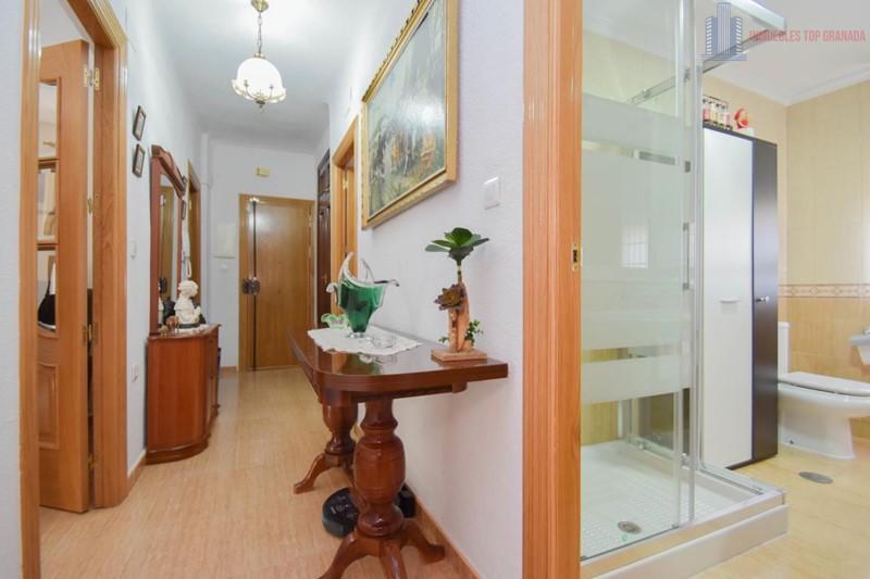 Venta de piso en Granada