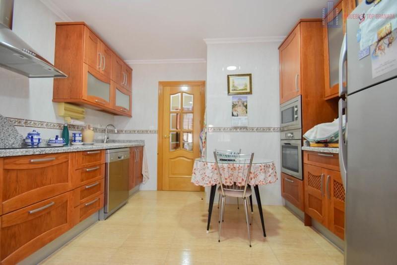 Venta de piso en Granada