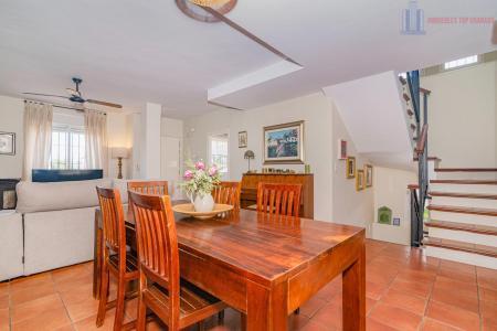 Venta de chalet en Huétor Vega