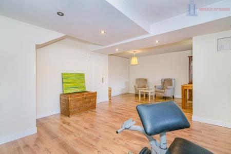 Venta de chalet en Huétor Vega